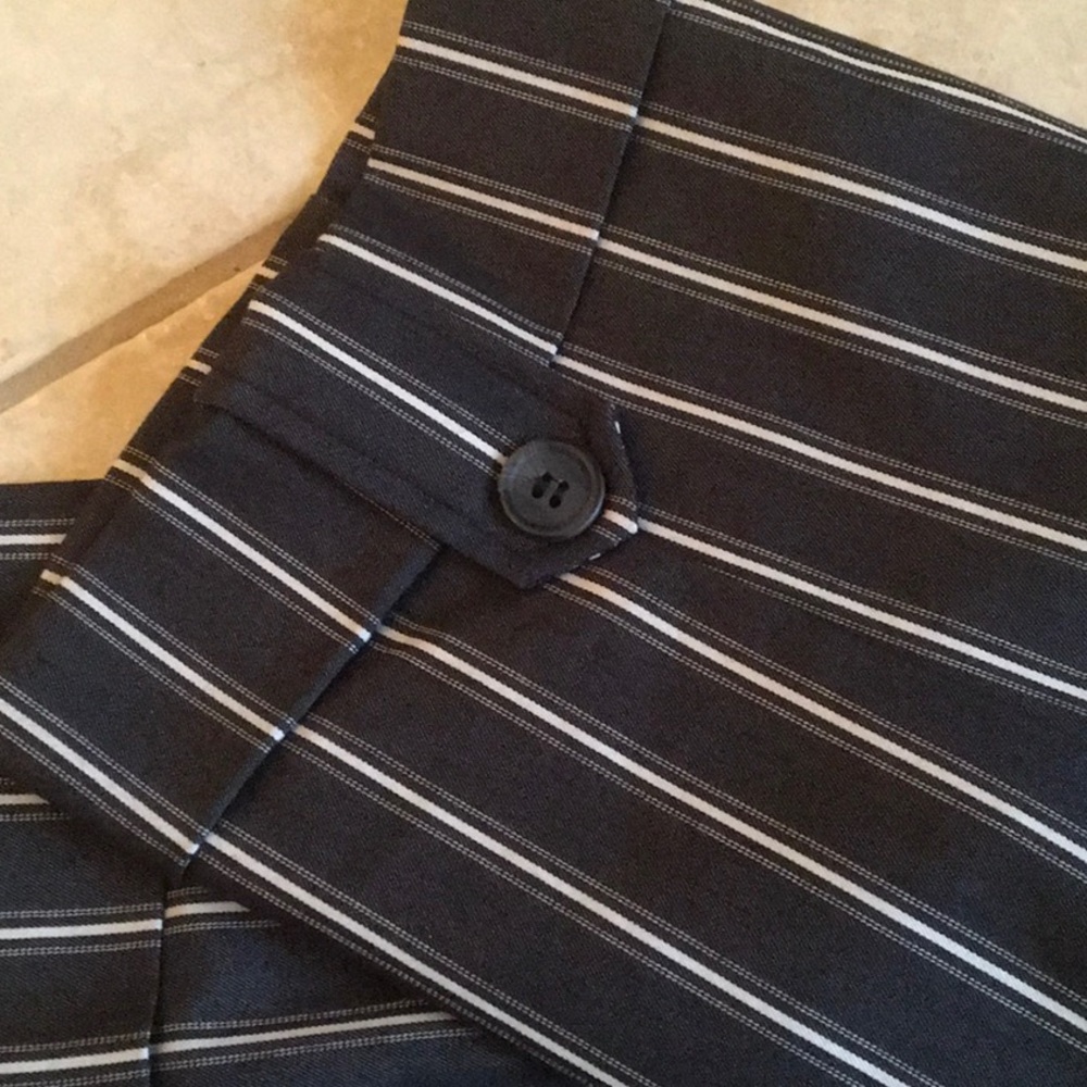 NEW STAR CITY Striped Capri’s gray & beige stripes Sz 9 - Picture 12 of 12